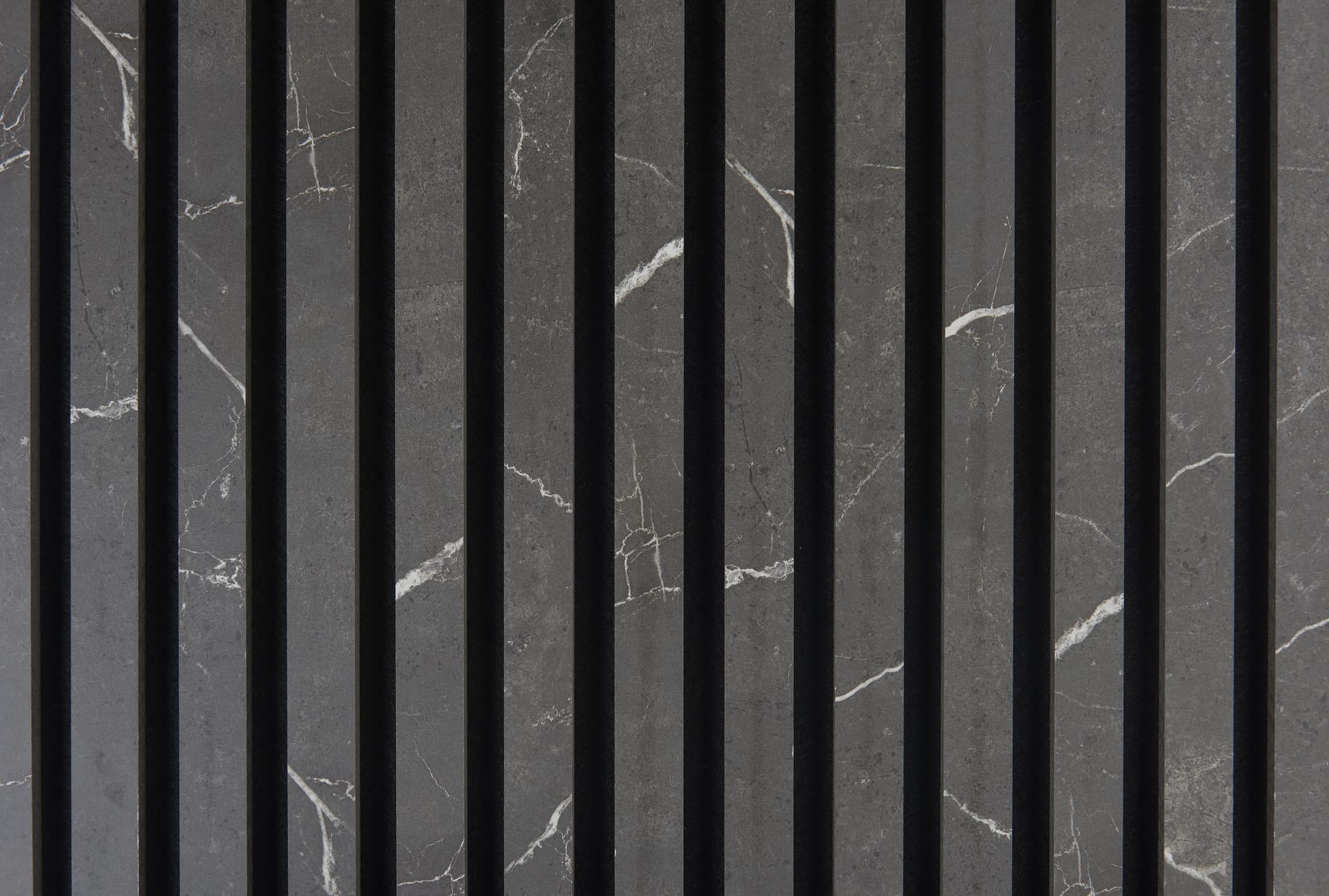 bild von Muster Akustiklamellen 18 mm Marmor Schwarz Filz Schwarz