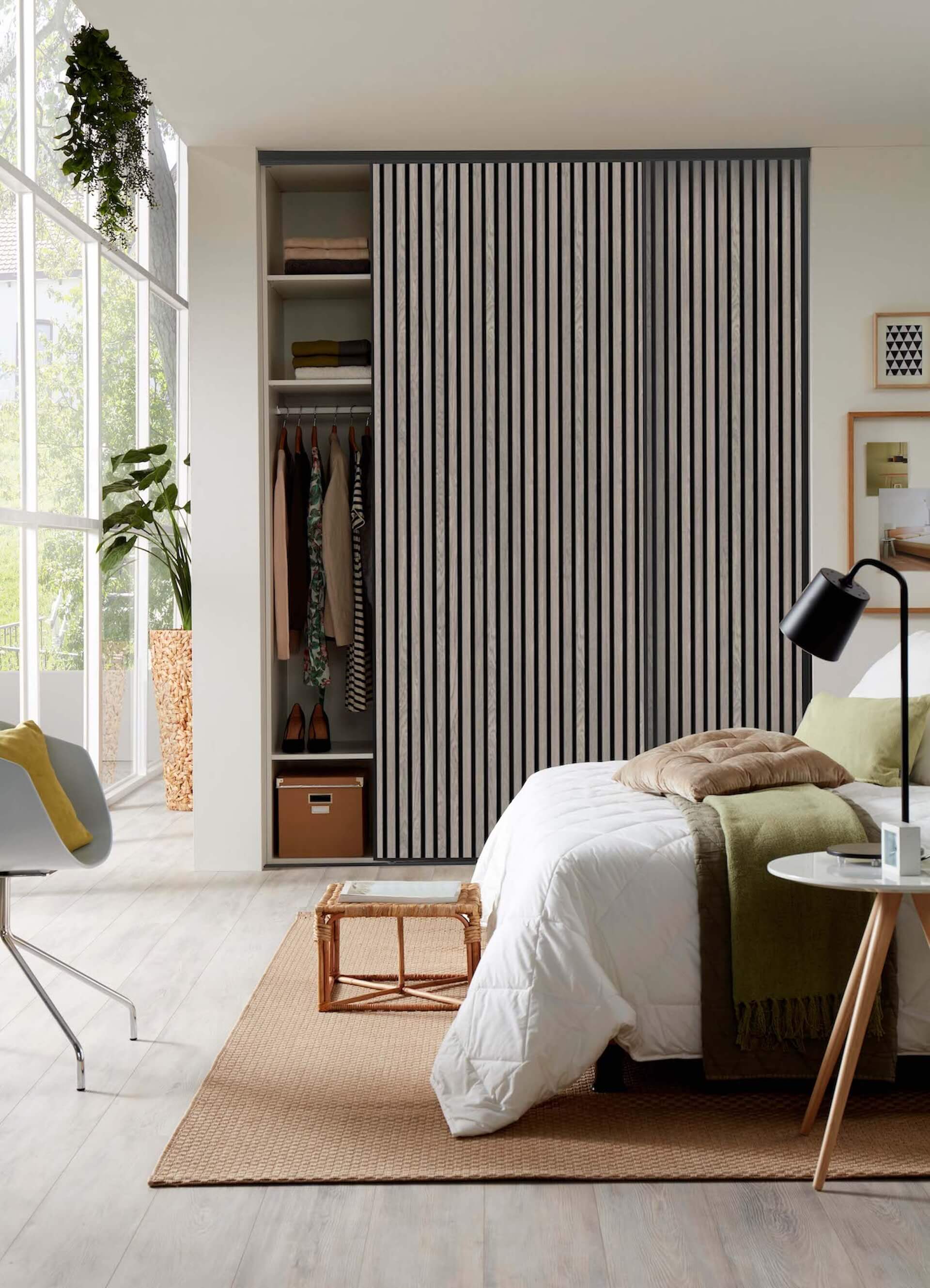 Schrankschiebetüranlage - Schwarze Rahmen und Schienen - Farbe Grey Oak
